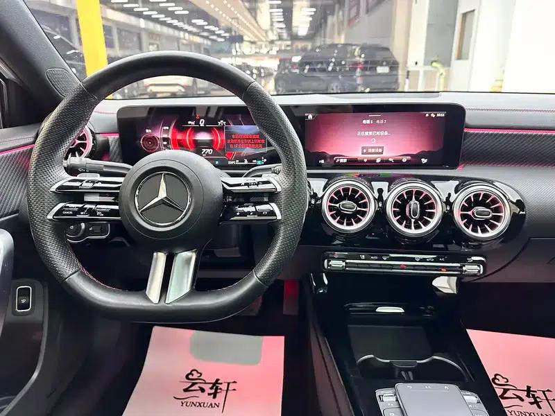 2023 Mercedes-Benz A-Class A 200 L Sport Sedan Fashion Edition — миниатюра 13