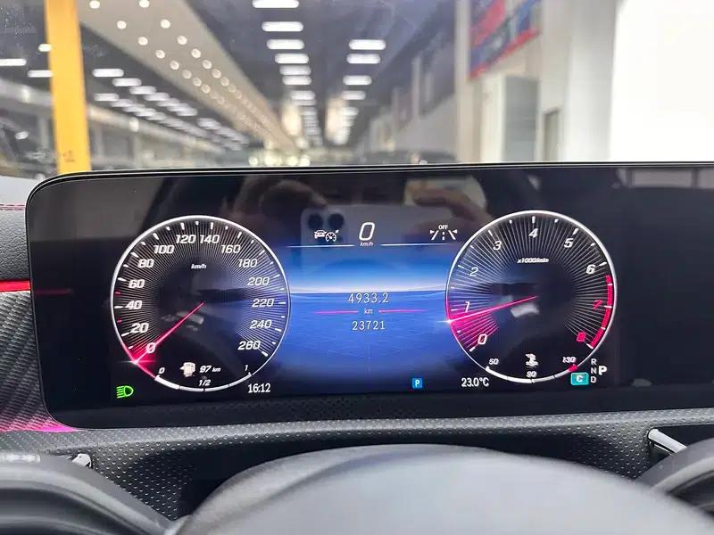 2023 Mercedes-Benz A-Class A 200 L Sport Sedan Fashion Edition — миниатюра 10
