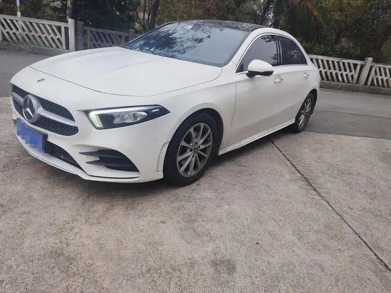 Mercedes-Benz A-Class 2020 A 200 L Sport Sedan — миниатюра 1