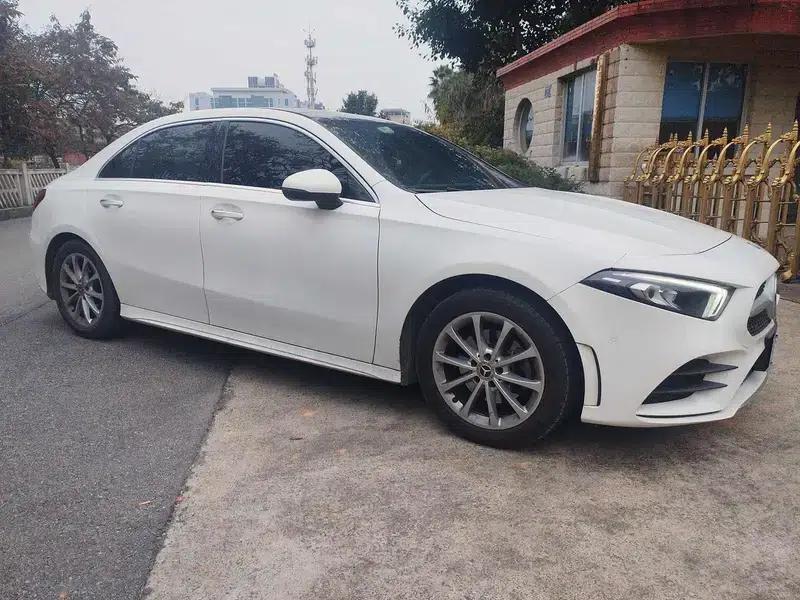 Mercedes-Benz A-Class 2020 A 200 L Sport Sedan — миниатюра 3