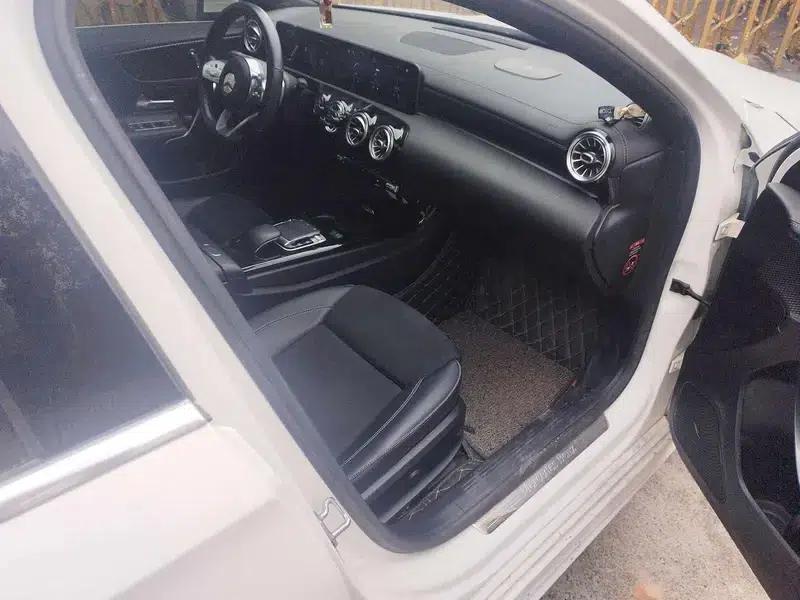 Mercedes-Benz A-Class 2020 A 200 L Sport Sedan — миниатюра 6