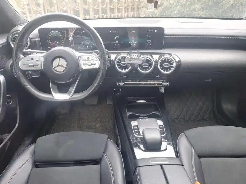 Mercedes-Benz A-Class 2020 A 200 L Sport Sedan — миниатюра 7