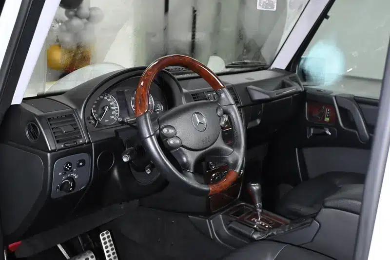2010 Mercedes-Benz G-Class G 500 — миниатюра 18
