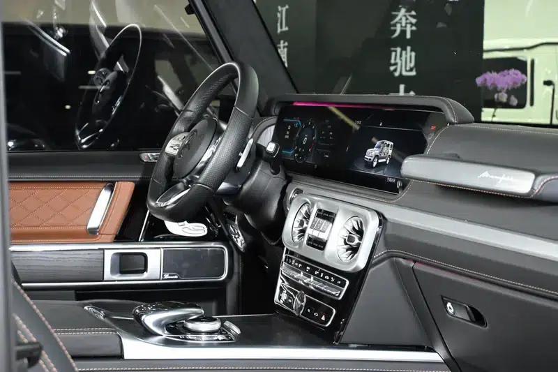 Mercedes-Benz G-Class 2024 3.0T Automatic 4WD 5-seater (Parallel Import) — миниатюра 17