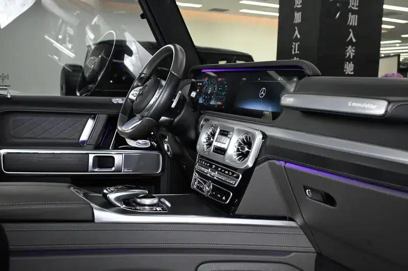 2021 Mercedes-Benz G-Class G 500 Blazing Special Edition — миниатюра 24