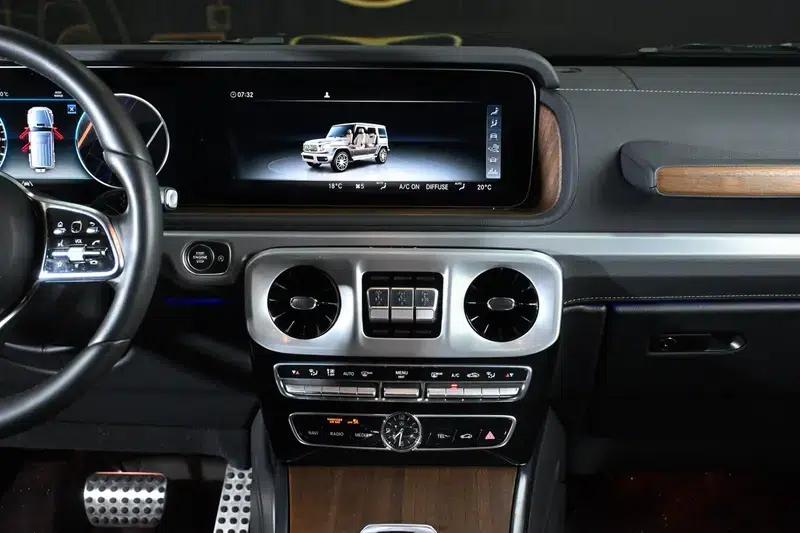 Mercedes-Benz G-Class 2023 3.0T Automatic 4WD 5-seater (Parallel Import) — миниатюра 11