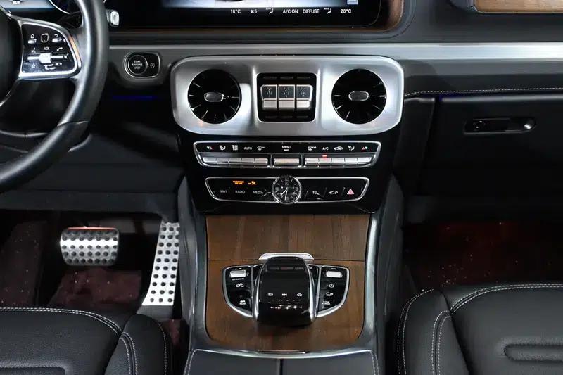Mercedes-Benz G-Class 2023 3.0T Automatic 4WD 5-seater (Parallel Import) — миниатюра 10