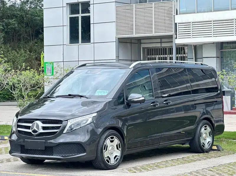 Mercedes-Benz V-Class 2021 V 260 Navigator Edition — миниатюра 1