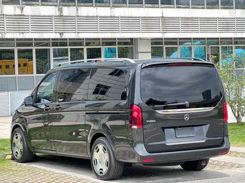 Mercedes-Benz V-Class 2021 V 260 Navigator Edition — миниатюра 4