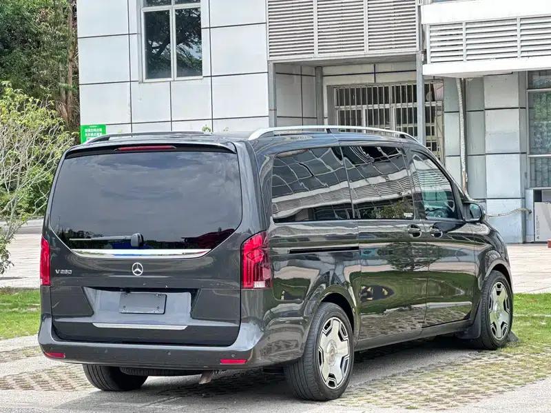 Mercedes-Benz V-Class 2021 V 260 Navigator Edition — миниатюра 6