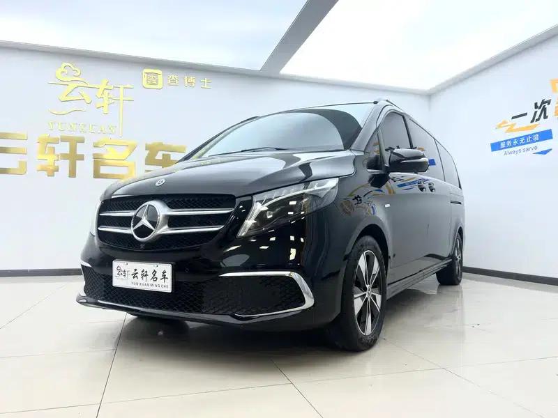 Mercedes-Benz V-Class 2022 V 260 L Long Wheelbase Premium Edition — миниатюра 1