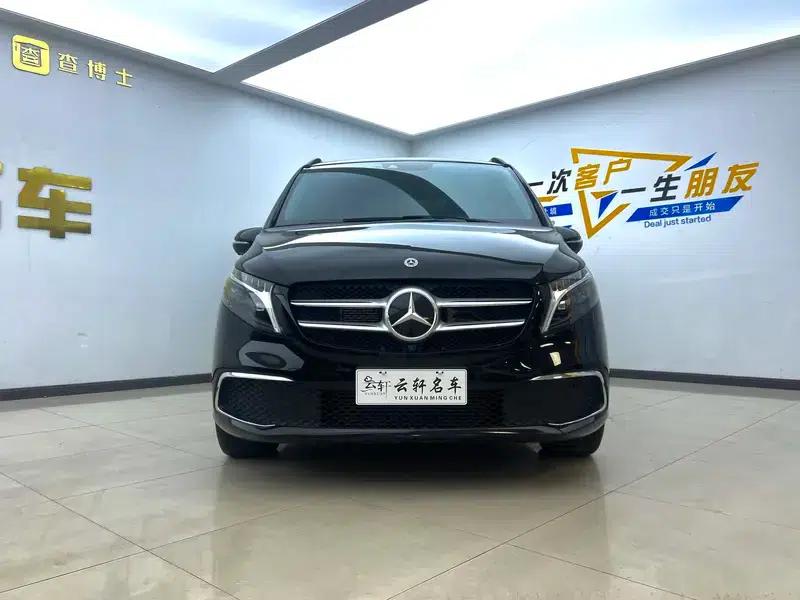 Mercedes-Benz V-Class 2022 V 260 L Long Wheelbase Premium Edition — миниатюра 2