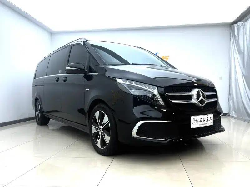 Mercedes-Benz V-Class 2022 V 260 L Long Wheelbase Premium Edition — миниатюра 3