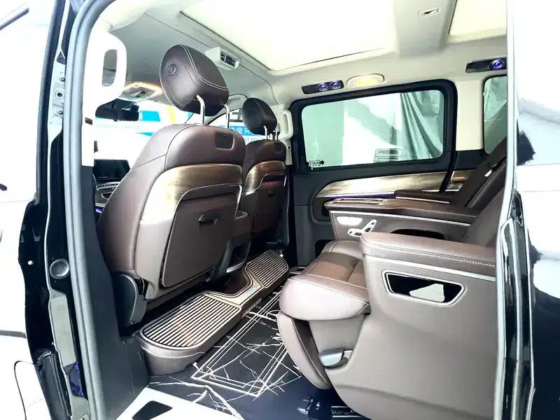 Mercedes-Benz V-Class 2022 V 260 L Long Wheelbase Premium Edition — миниатюра 24