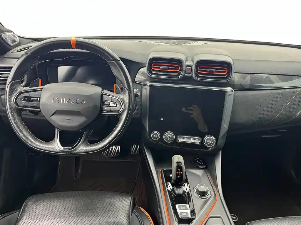 Lynk & Co 02 Hatchback 2021 2.0TD Halo — миниатюра 8