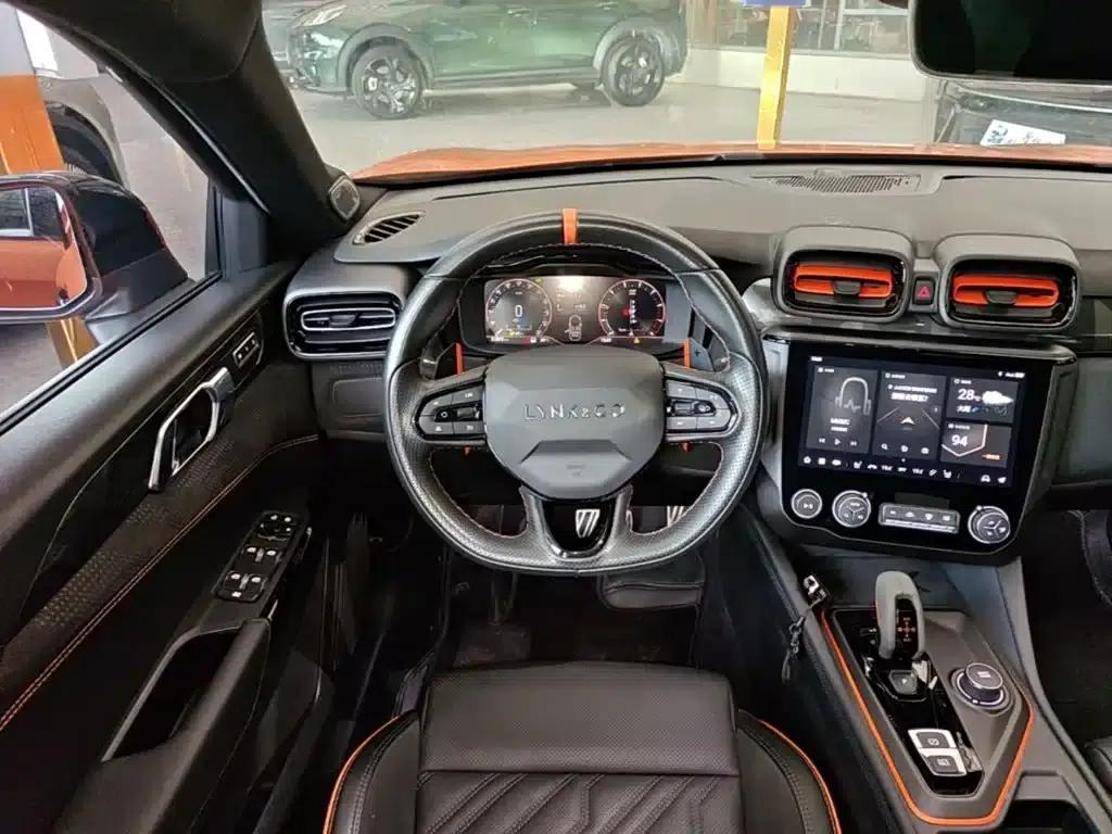 Lynk & Co 02 Hatchback 2021 2.0TD Halo Driving Package Edition — миниатюра 11