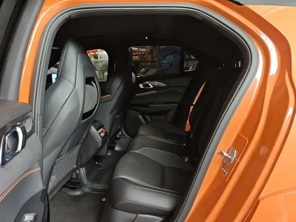 Lynk & Co 02 Hatchback 2021 2.0TD Halo Driving Package Edition — миниатюра 17