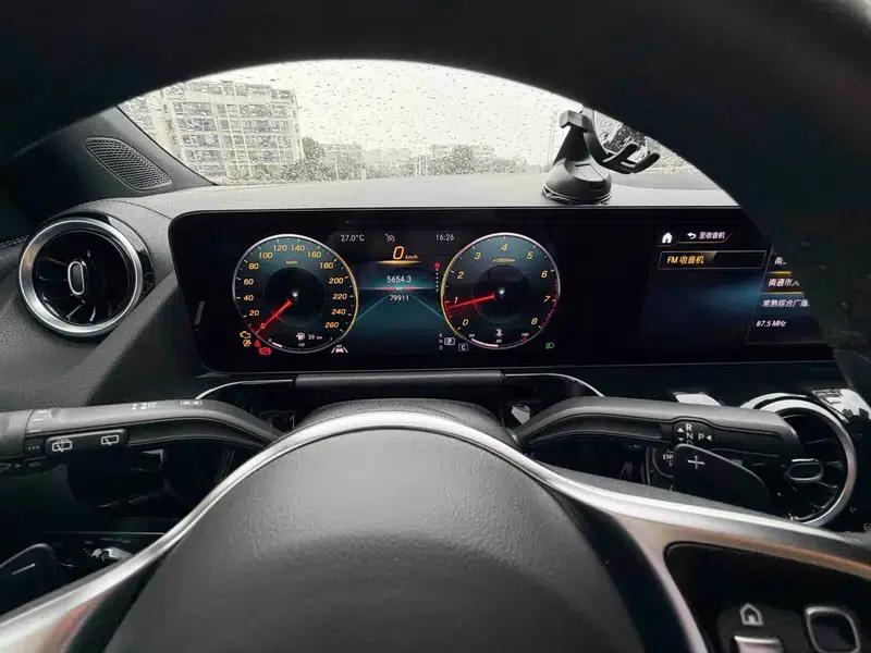 Mercedes-Benz GLA 2022 Model, Second Facelift GLA 200 — миниатюра 7