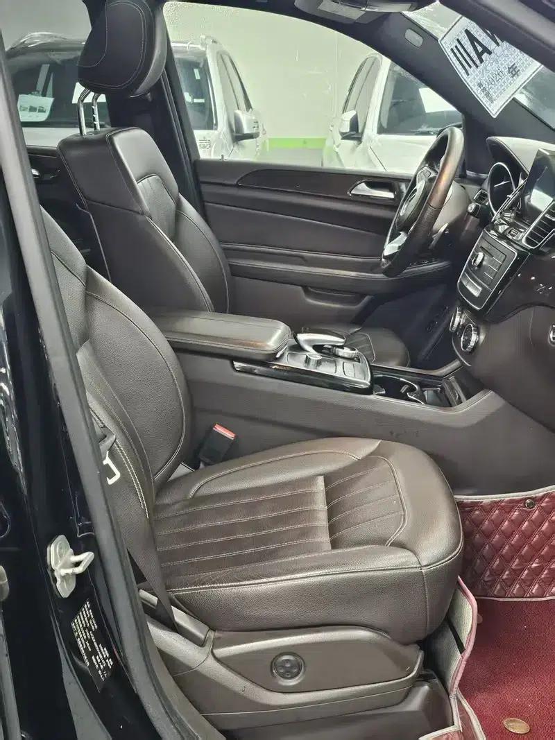 Mercedes-Benz GLS 2017 3.0L Automatic 4WD 7-Seater (Parallel Import) — миниатюра 14