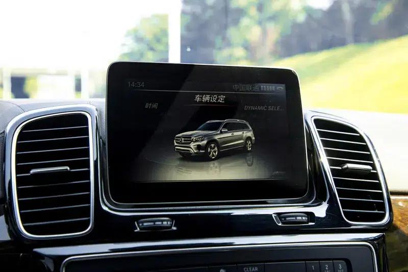 2017 Mercedes-Benz GLS 400 4MATIC Dynamic — миниатюра 12