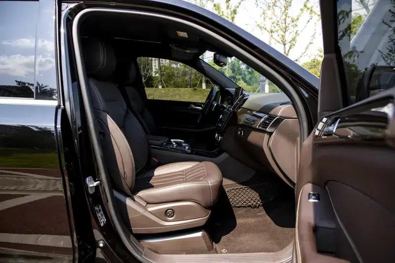 2017 Mercedes-Benz GLS 400 4MATIC Dynamic — миниатюра 31