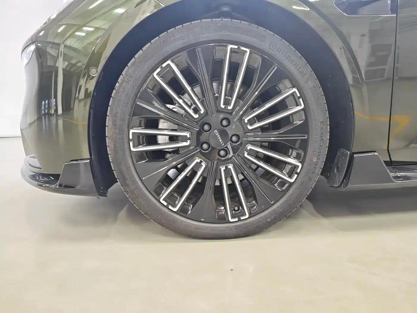 Lynk & Co 10 2025 240 AWD Ultra Sport Edition H7 — миниатюра 8
