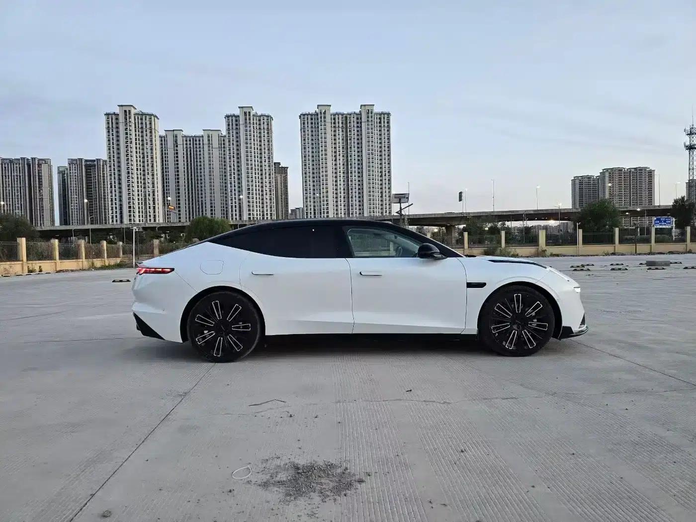 Lynk & Co 10 2025 240 AWD Ultra Sport Edition H7 — миниатюра 5