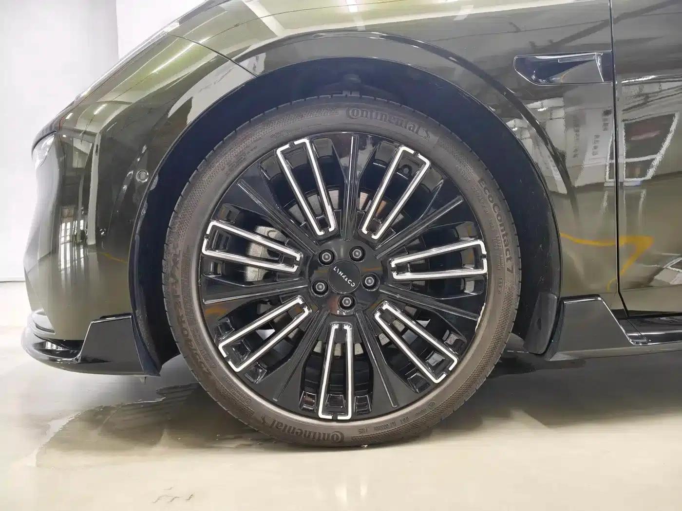 Lynk & Co 10 2025 240 AWD Ultra Sport Edition H7 — миниатюра 13