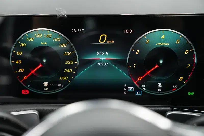 Mercedes-Benz GLB 2022 Facelift GLB 200 Fashion Model — миниатюра 13
