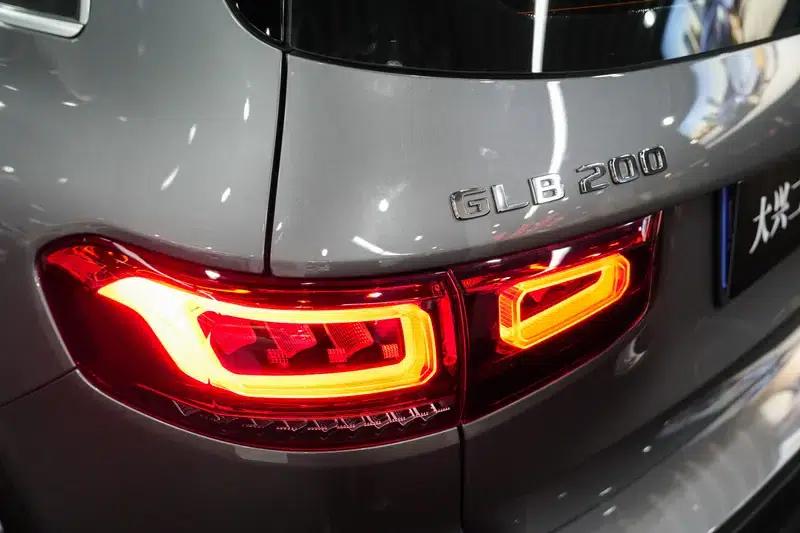 Mercedes-Benz GLB 2022 Facelift GLB 200 Fashion Model — миниатюра 7