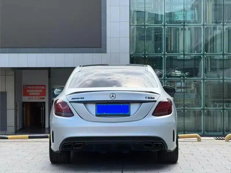 2017 Mercedes-Benz C-Class AMG C 63 S — миниатюра 4