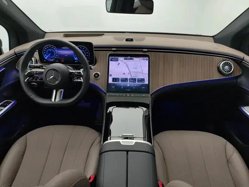 2024 Mercedes-Benz EQE SUV 500 4MATIC Luxury Edition — миниатюра 13