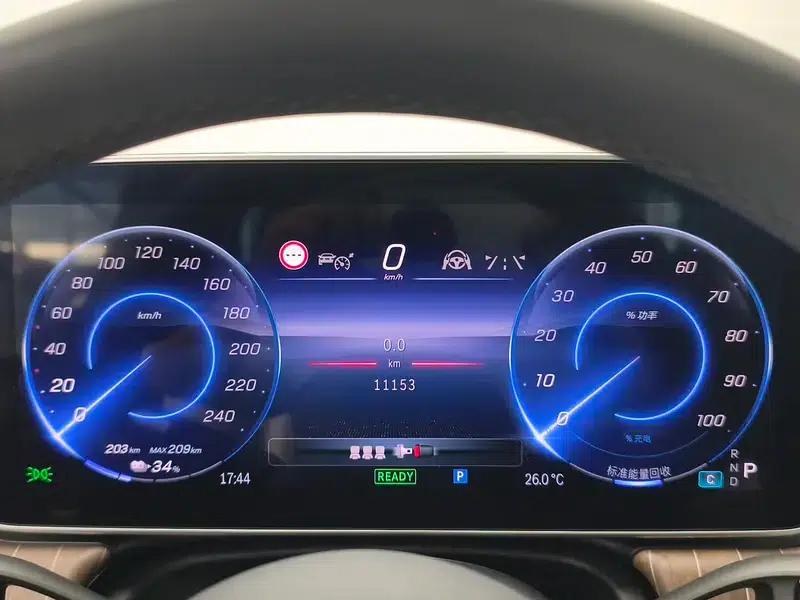 2024 Mercedes-Benz EQE SUV 500 4MATIC Luxury Edition — миниатюра 14