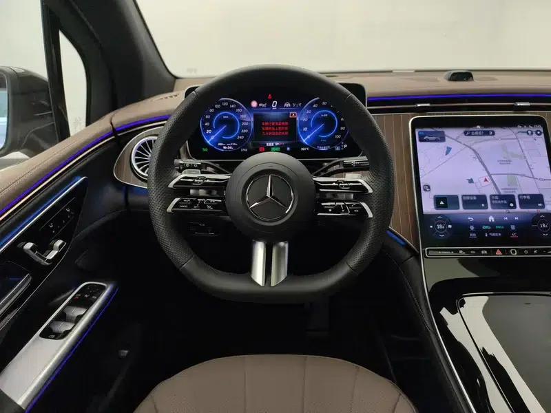 2024 Mercedes-Benz EQE SUV 500 4MATIC Luxury Edition — миниатюра 15
