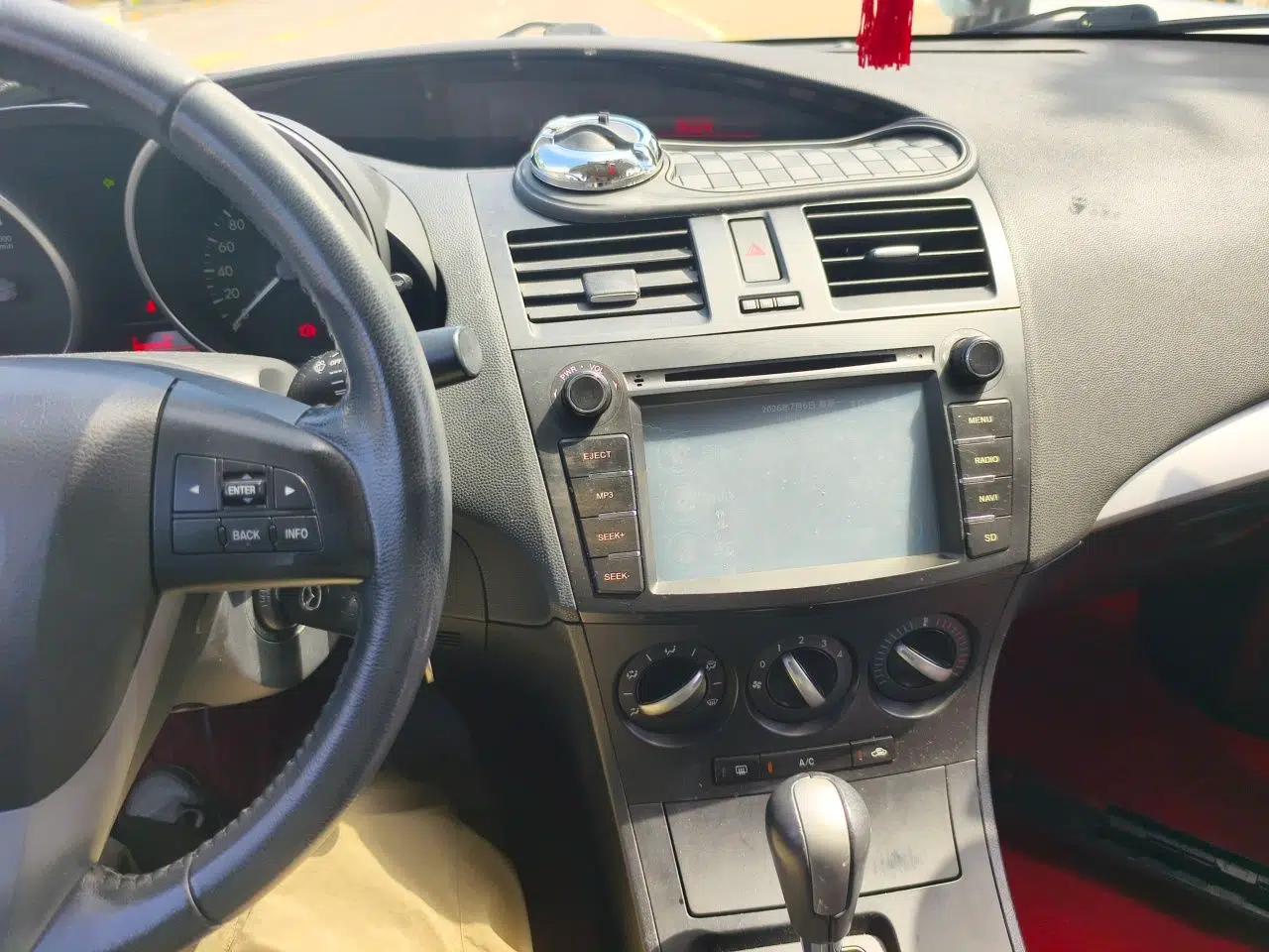 Mazda 3 2013 Sedan 1.6L Automatic Elite Model — миниатюра 13