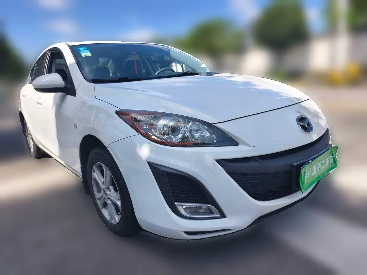 Mazda 3 2013 Sedan 1.6L Automatic Elite Model — миниатюра 3
