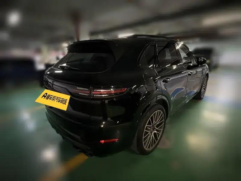 2023 Cayenne S 2.9T Platinum Edition — миниатюра 4