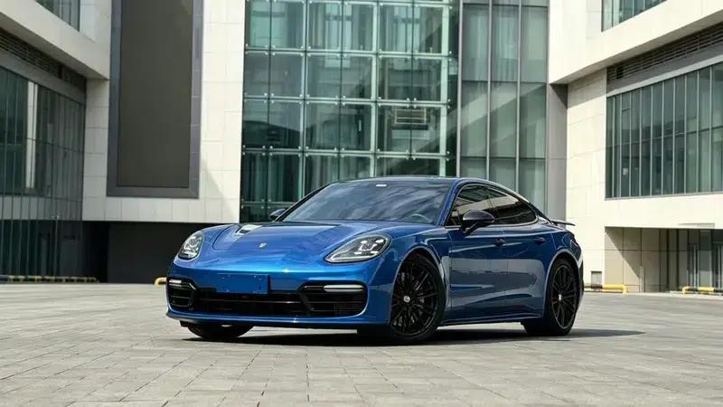 Panamera 2017 Panamera Turbo 4.0T — миниатюра 1