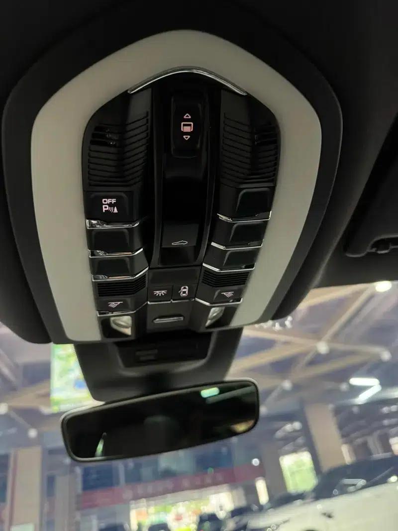 2018 Macan 2.0T — миниатюра 13