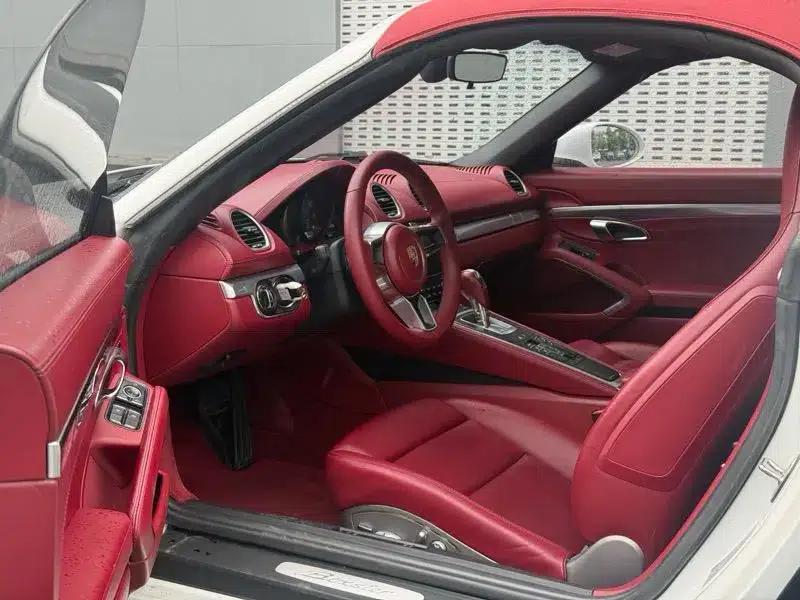 2016 Porsche 718 Boxster 2.0T — миниатюра 11