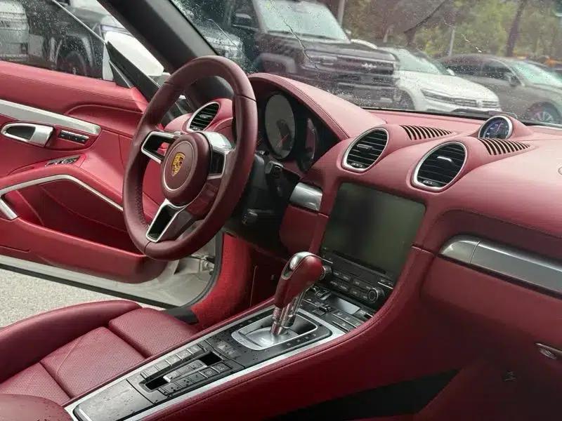 2016 Porsche 718 Boxster 2.0T — миниатюра 8