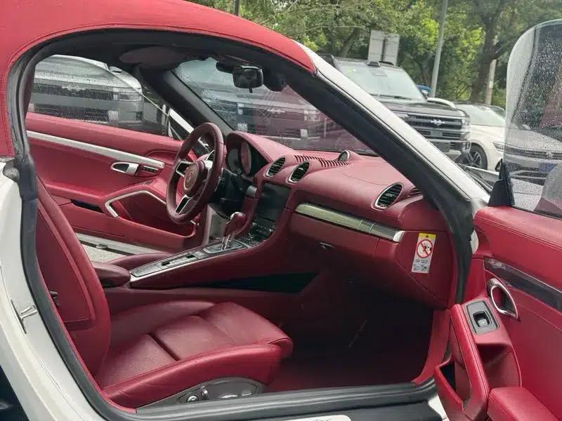 2016 Porsche 718 Boxster 2.0T — миниатюра 10