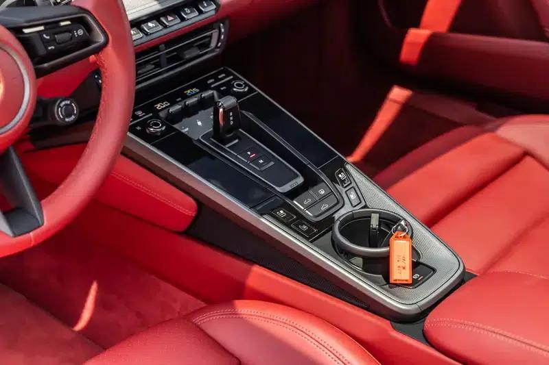 2023 Porsche 911 Carrera 3.0T — миниатюра 17