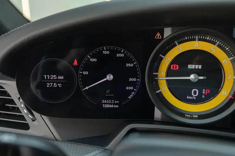 2023 Porsche 911 Carrera 3.0T — миниатюра 11