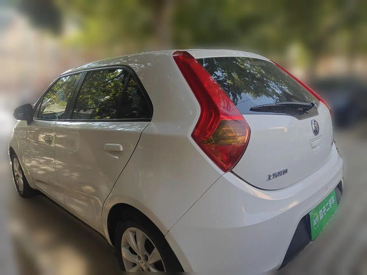 MG 3 2013 1.5L AMT Elite Edition — миниатюра 4