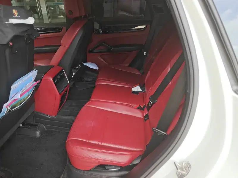 Cayenne E-Hybrid 2021 Cayenne E-Hybrid 2.0T — миниатюра 9