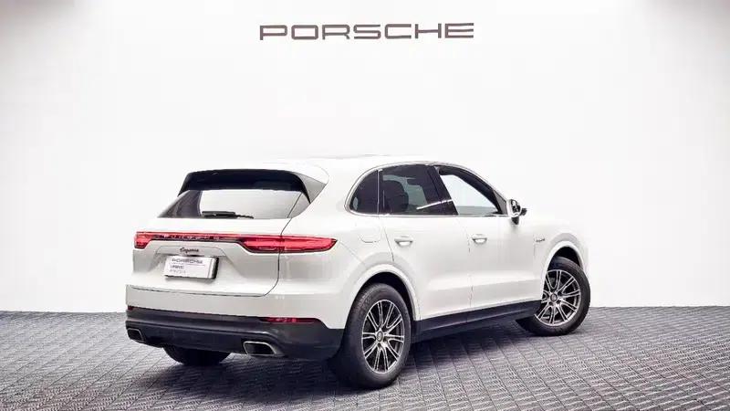 2022 Cayenne E-Hybrid 2.0T Automatic AWD 5-Seater Factory Custom Edition — миниатюра 6
