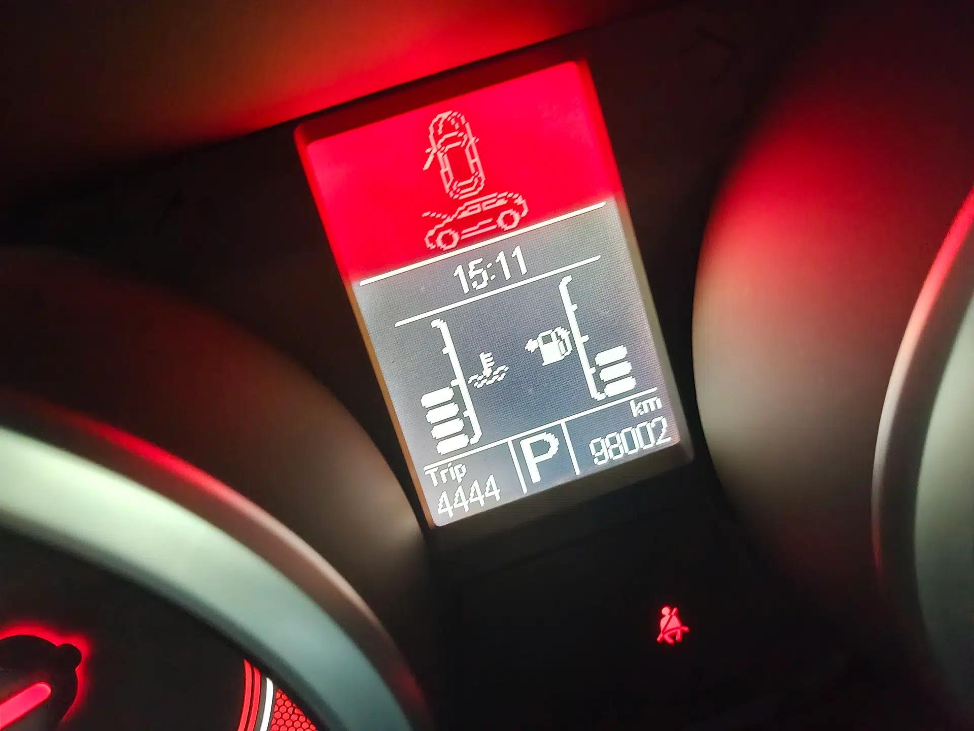 MG GS 2016 1.5TGI TST Luxury Edition — миниатюра 12