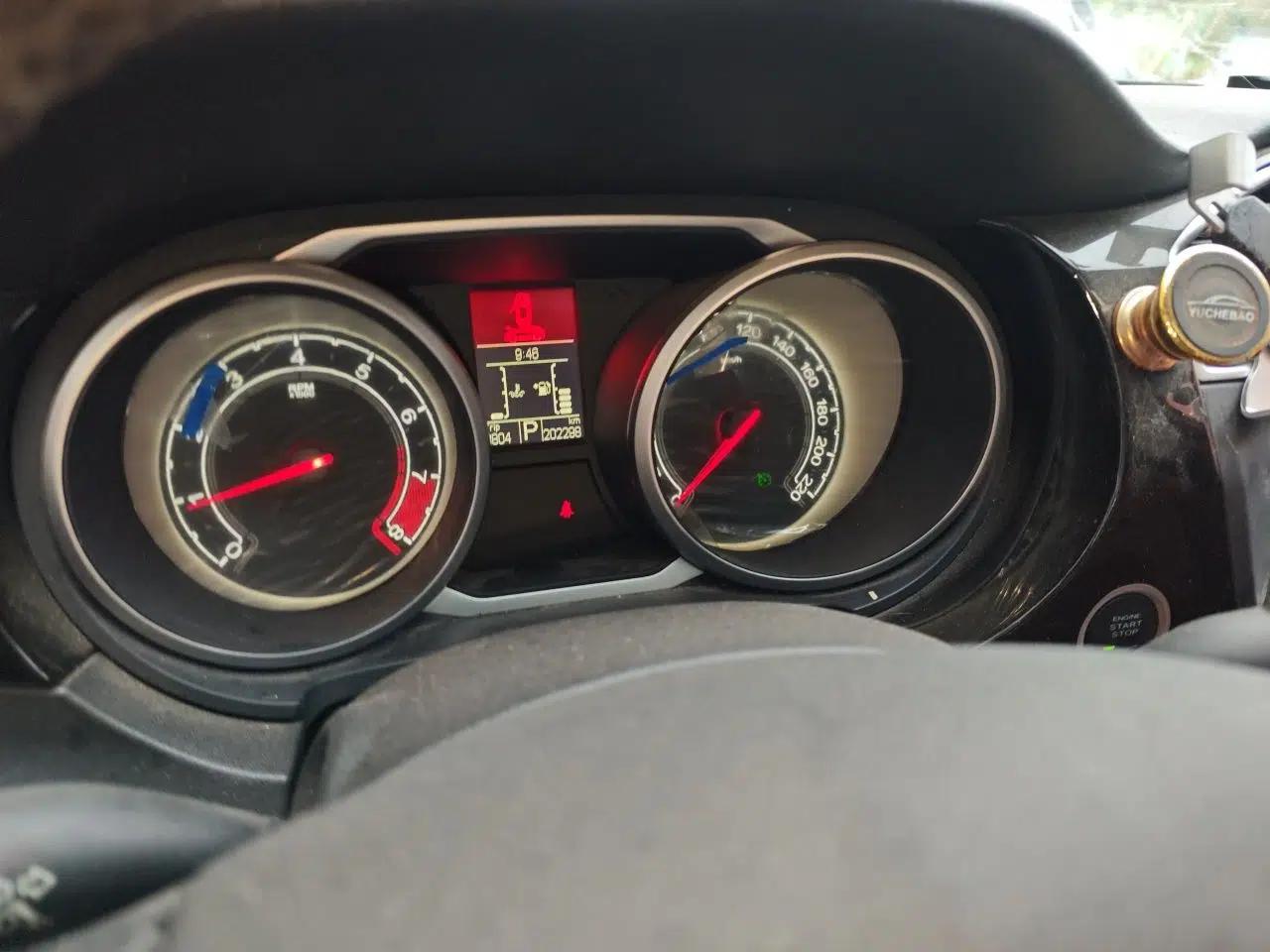 MG GS 2016 1.5TGI TST Luxury Edition — миниатюра 11