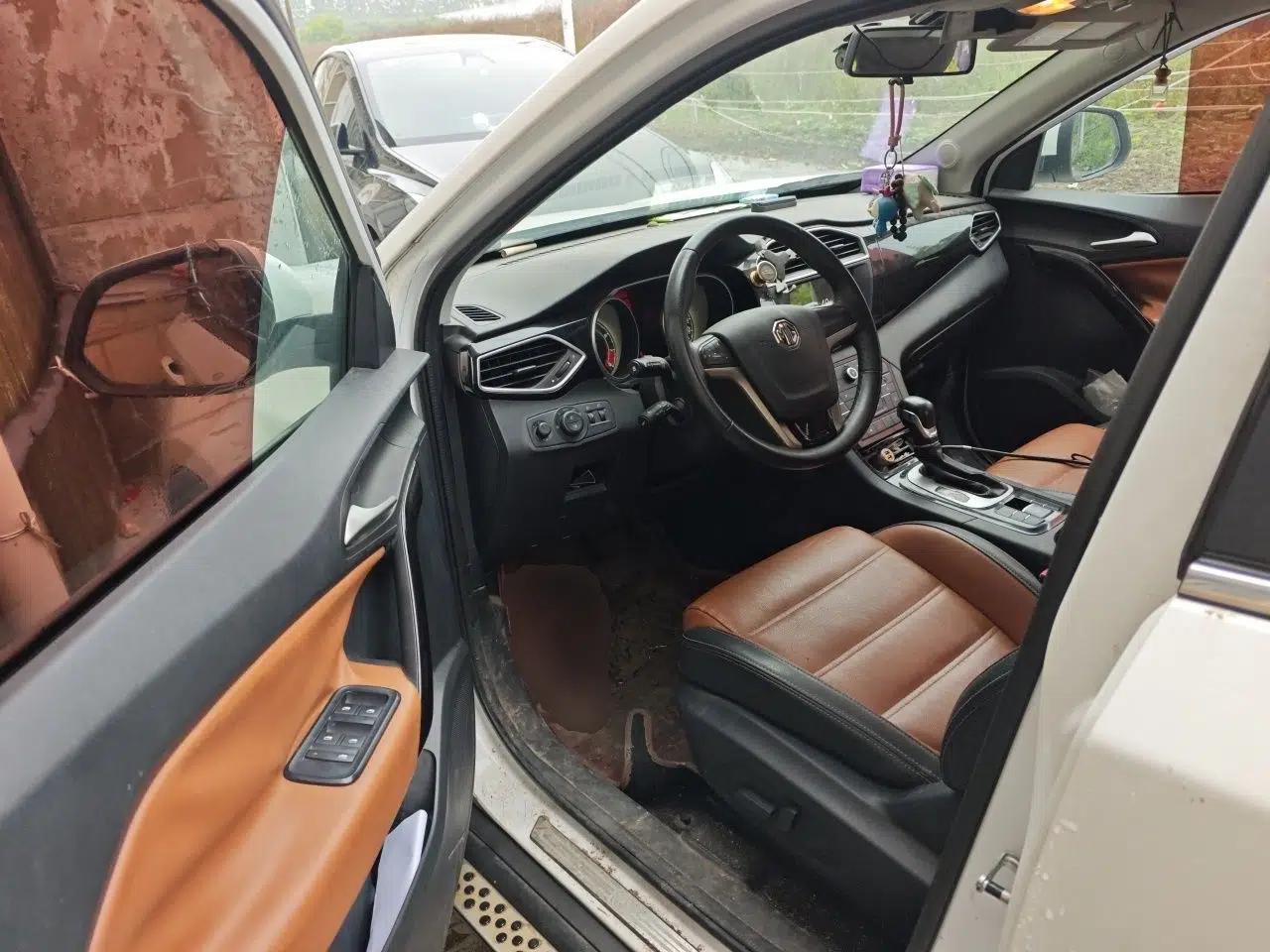 MG GS 2016 1.5TGI TST Luxury Edition — миниатюра 16